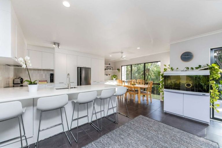 Photo of property in 3/86 Kauri Road, Birkenhead, Auckland, 0626