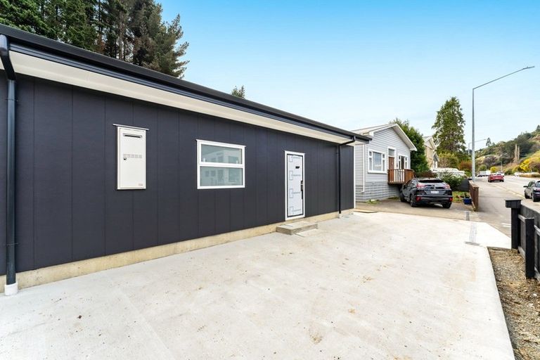 Photo of property in 394 Kaikorai Valley Road, Bradford, Dunedin, 9011