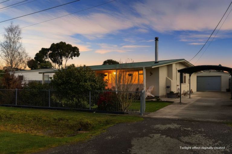 Photo of property in 18 Bell Street, Otane, 4202