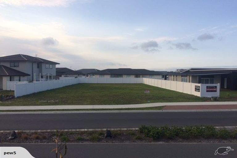 Photo of property in 41 Stace Hopper Drive, One Tree Point, 0118