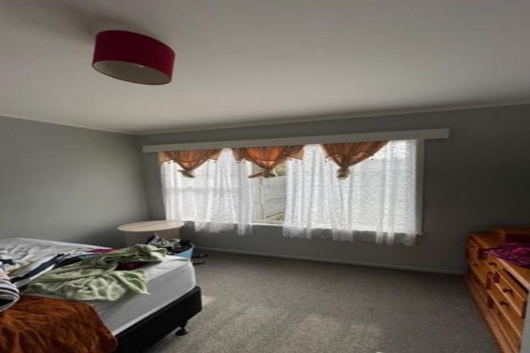 Photo of property in 15 Kirton Crescent, Manurewa, Auckland, 2102