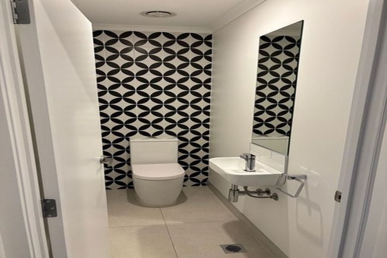 Photo of property in 13/1 Scott Road, Hobsonville, Auckland, 0616