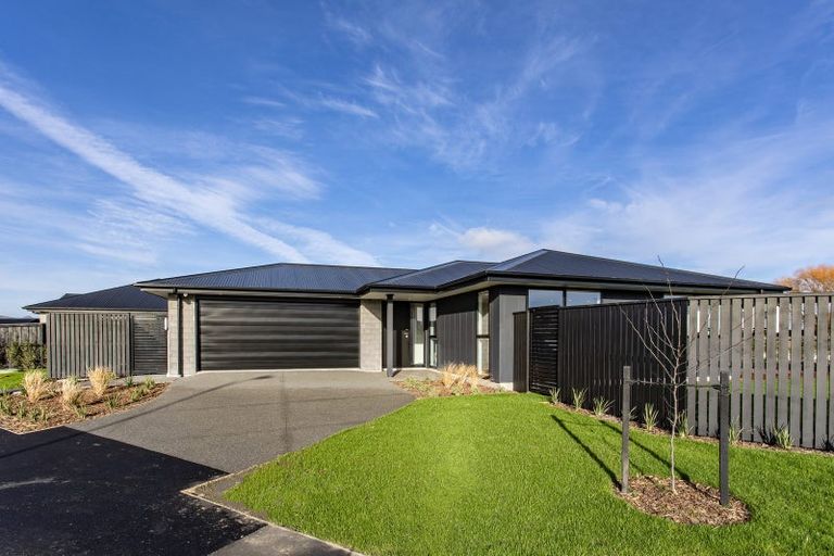 Photo of property in 33 Matai Springs Drive, Halswell, Christchurch, 8025
