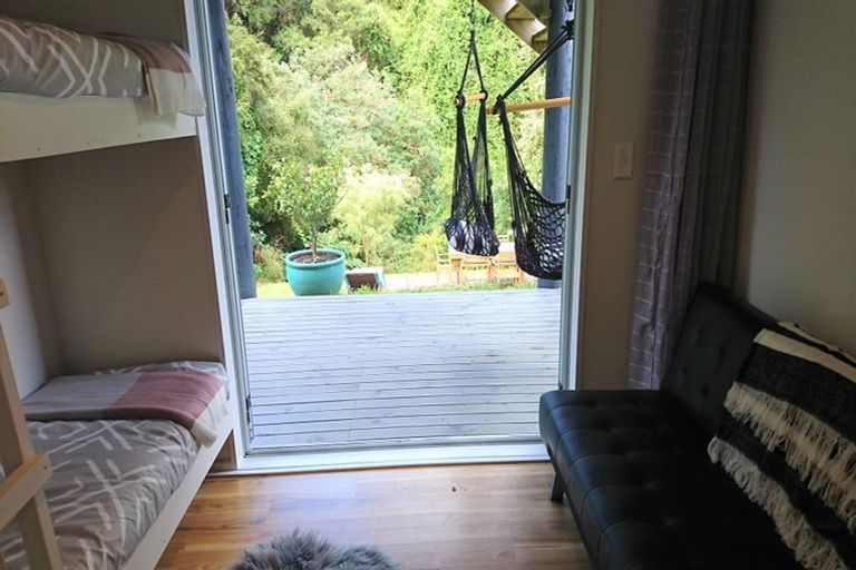 Photo of property in 13 Seaview Lane, Wainui, Akaroa, 7582