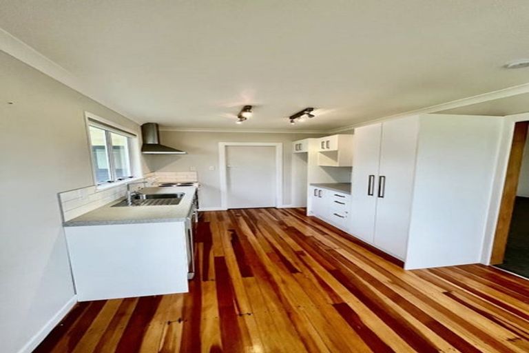 Photo of property in 10 Miles Place, Awapuni, Palmerston North, 4412