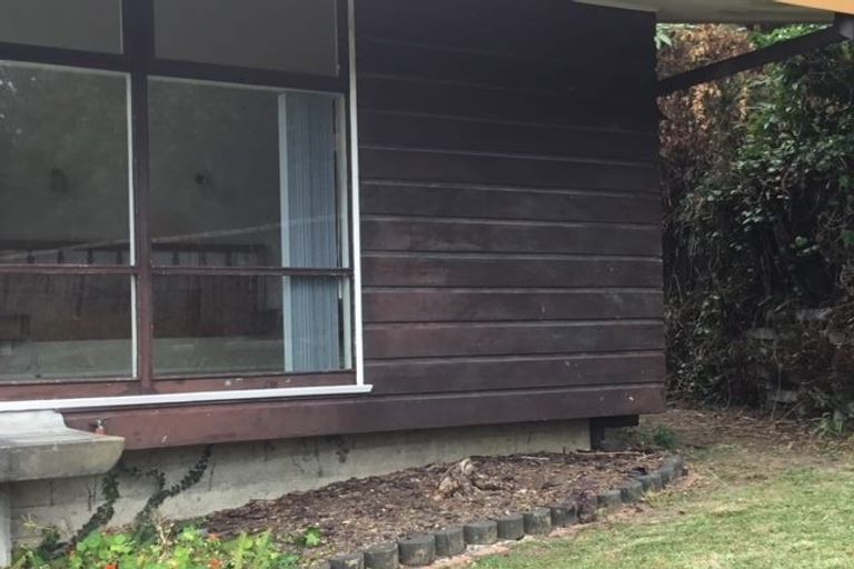 Photo of property in 153 Bleakhouse Road, Mellons Bay, Auckland, 2014