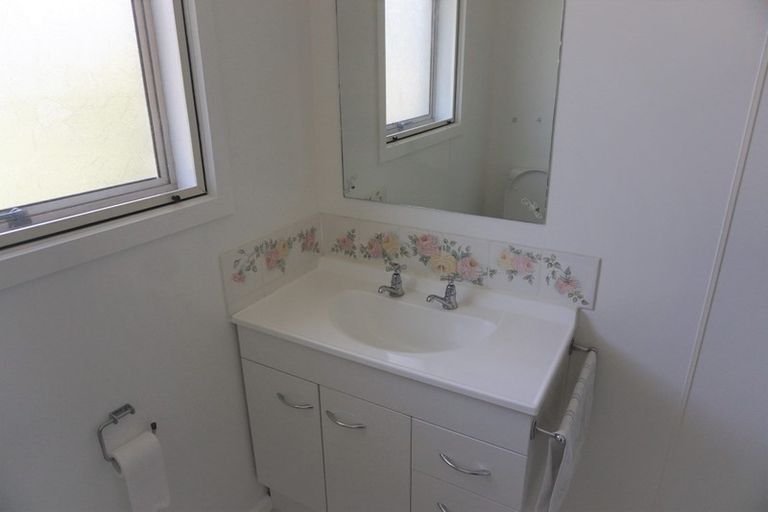 Photo of property in 76b Middle Road, Havelock North, 4130