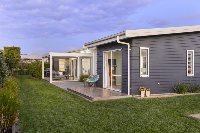 Photo of property in 35 Penetaka Heights, Pyes Pa, Tauranga, 3112