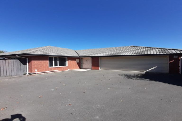 Photo of property in 2/74 Russley Road, Russley, Christchurch, 8042