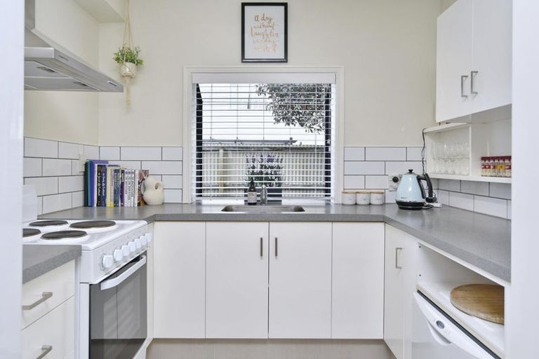 Photo of property in 8/34 Somerset Crescent, Spreydon, Christchurch, 8024