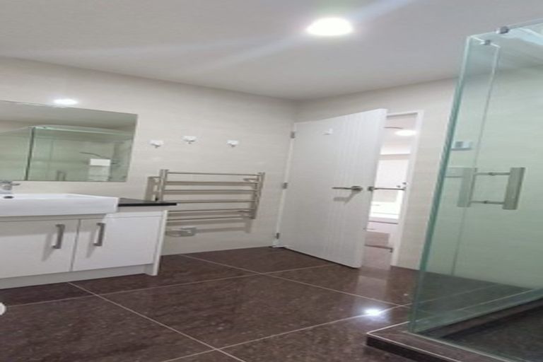 Photo of property in 12 Evelina Lane, Flat Bush, Auckland, 2019