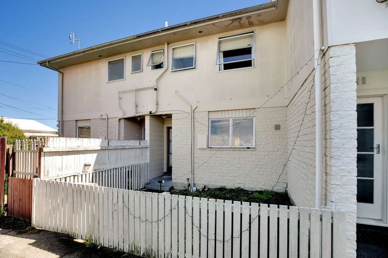 Photo of property in 2/35 Parlane Street, Addington, Christchurch, 8024