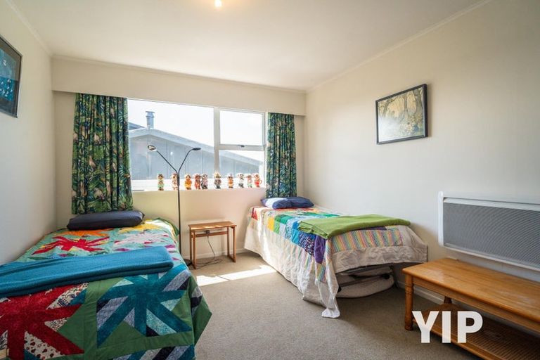 Photo of property in 68 Baylands Drive, Newlands, Wellington, 6037