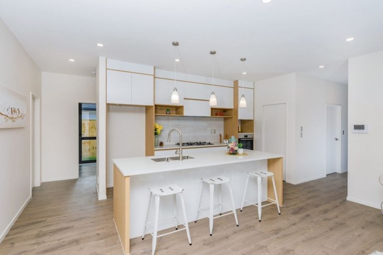 Photo of property in 89 Nobilo Road, Kumeu, 0810