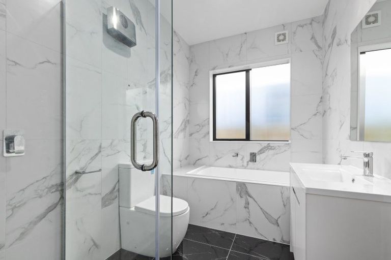 Photo of property in 24 Weri Road, Karaka, Papakura, 2113