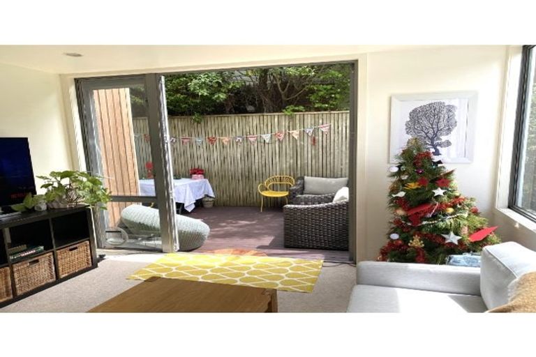 Photo of property in 37e Ngaio Road, Kelburn, Wellington, 6012