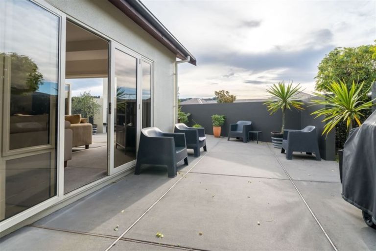 Photo of property in 8 Duxford Crescent, Fairfield, Dunedin, 9018