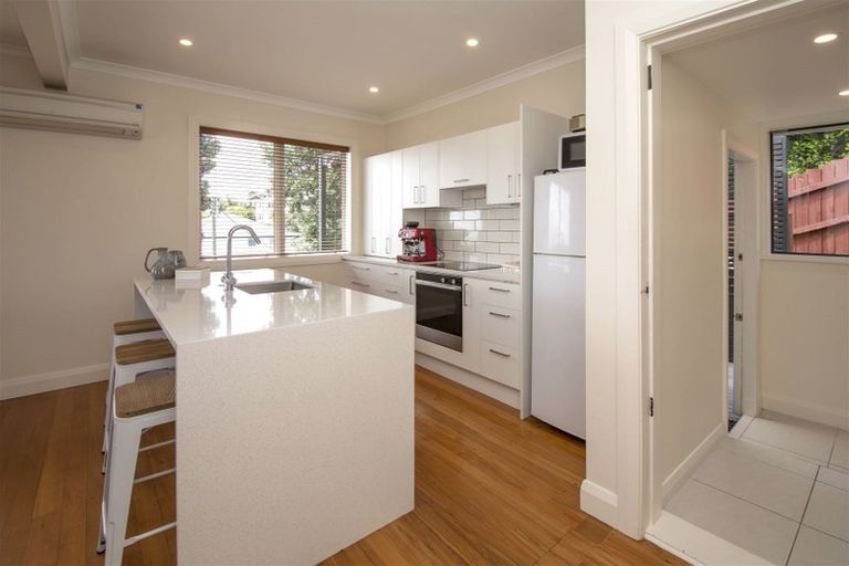 Photo of property in 51 Marama Crescent, Mount Pleasant, Christchurch, 8081