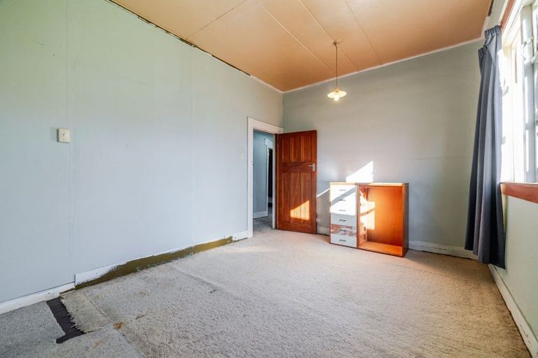 Photo of property in 17 Newman Road, Eketahuna, 4900