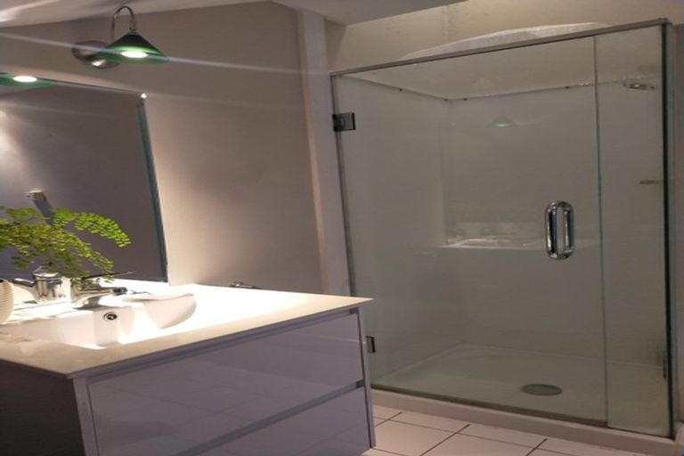 Photo of property in 195 The Terrace, Wellington Central, Wellington, 6011