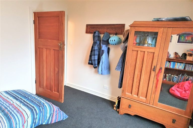 Photo of property in 23 Ward Street, Trentham, Upper Hutt, 5018