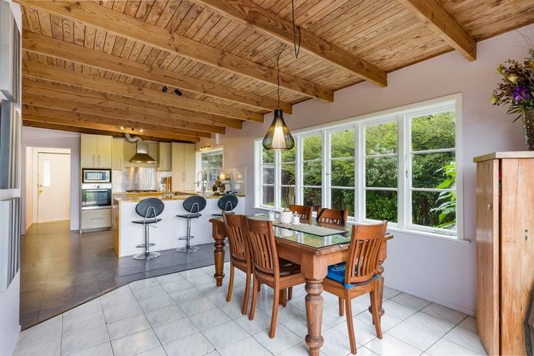 Photo of property in 525 Whitford Road, Whitford, Howick, 2571