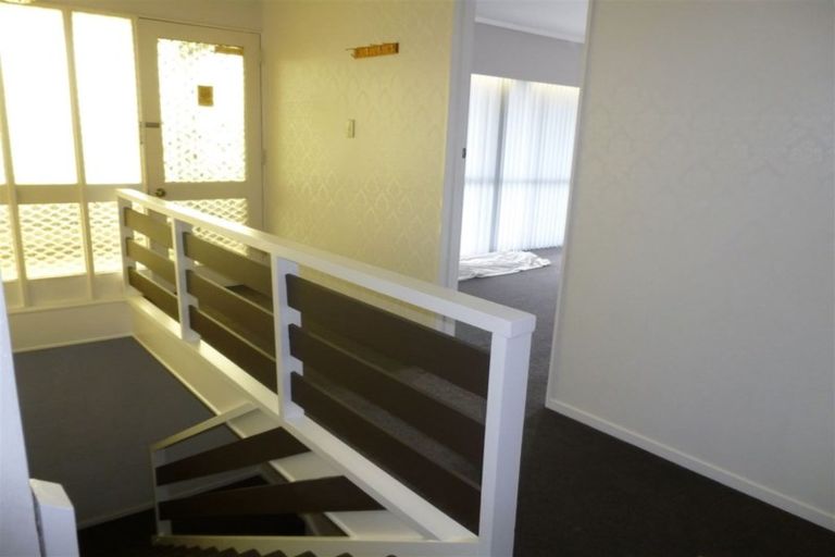 Photo of property in 24 Resthill Crescent, Glenview, Hamilton, 3206