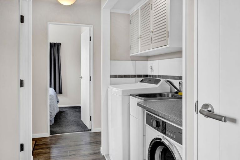 Photo of property in 1/4 Naumai Place, Spotswood, New Plymouth, 4310