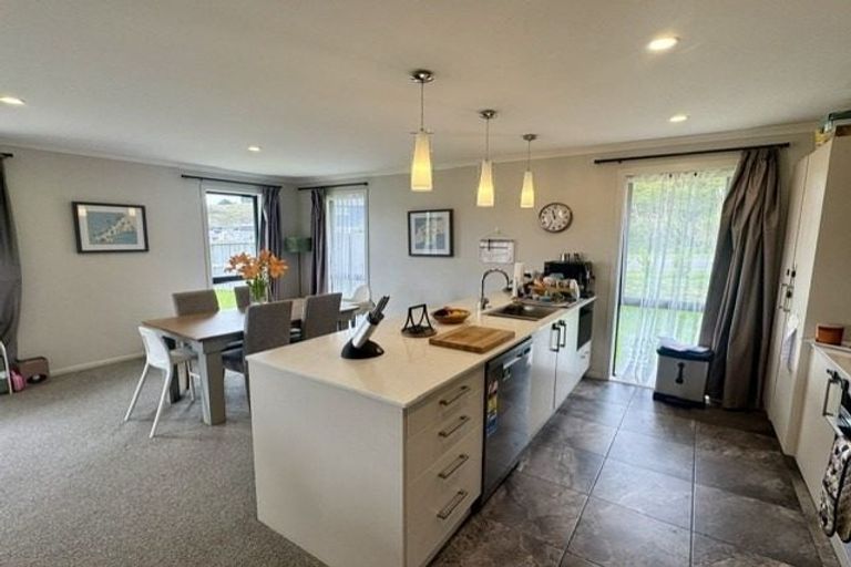 Photo of property in 168 Navigation Drive, Whitby, Porirua, 5024