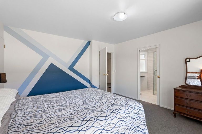 Photo of property in 42 Welsford Street, Woodend, 7610