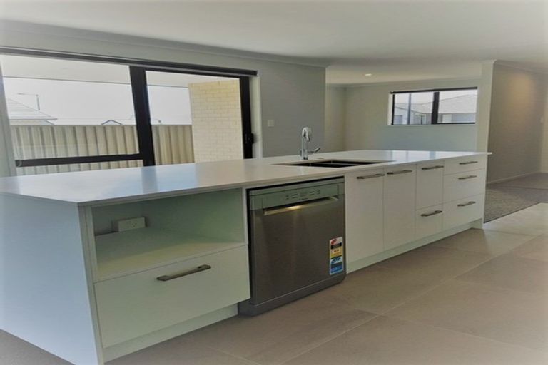 Photo of property in 38 Traverse Lane, Omokoroa, 3114