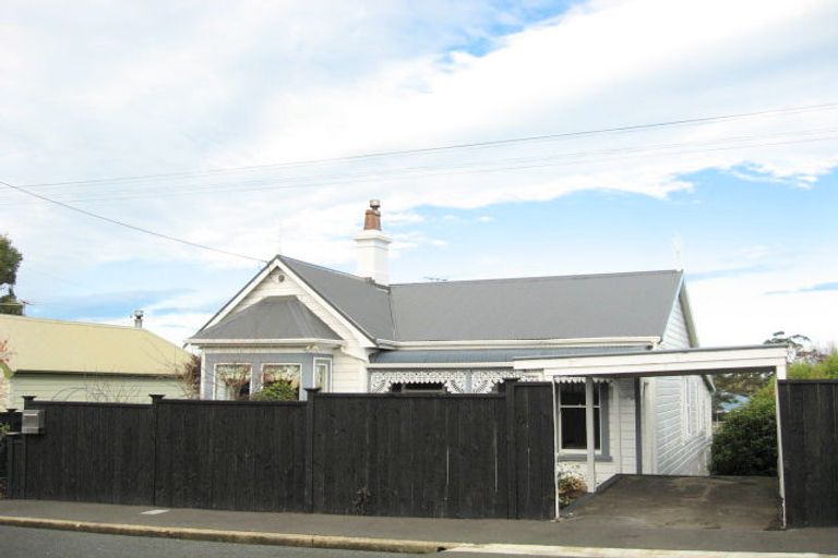 Photo of property in 19 Stanley Street, Kenmure, Dunedin, 9011