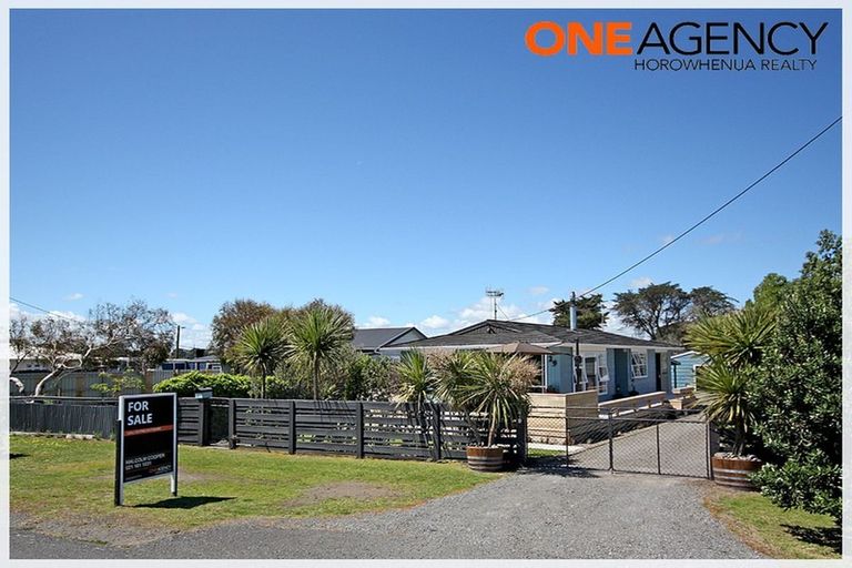 Photo of property in 29 Punga Street, Tangimoana, 4822