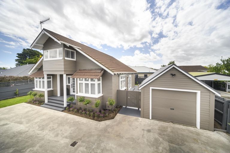 Photo of property in 29 Limbrick Street, Terrace End, Palmerston North, 4410