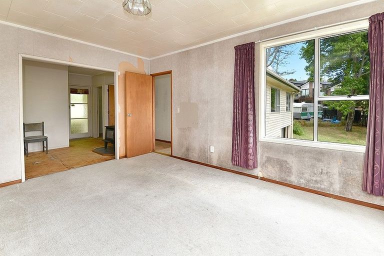 Photo of property in 49 Keegan Drive, Massey, Auckland, 0614