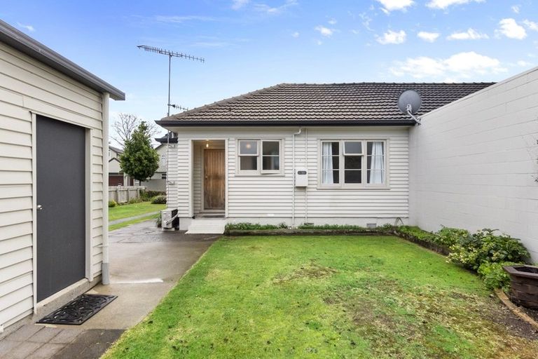 Photo of property in 51 Jellicoe Drive, Hamilton East, Hamilton, 3216