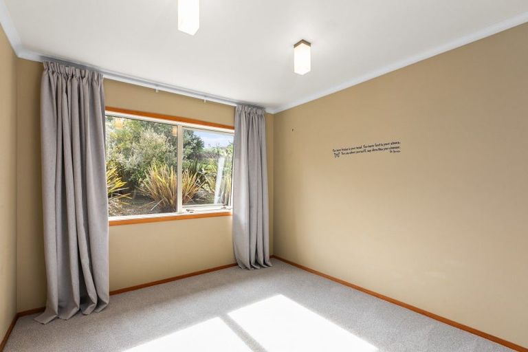 Photo of property in 21 Racecourse Road, Waipawa, 4210