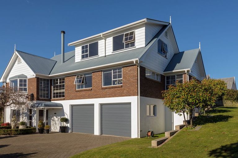 Photo of property in 8 Kapua Place, Taupo, 3330