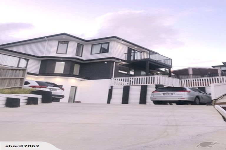 Photo of property in 14 San Casello Rise, Henderson, Auckland, 0612