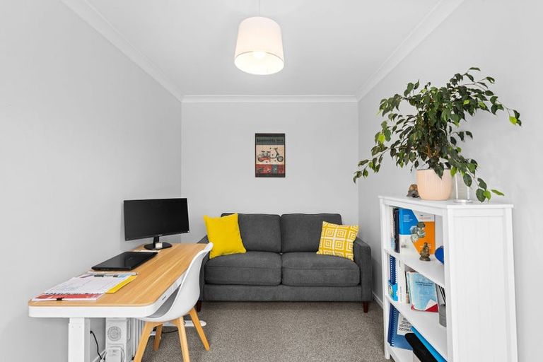 Photo of property in 35a Ayers Street, Rangiora, 7400