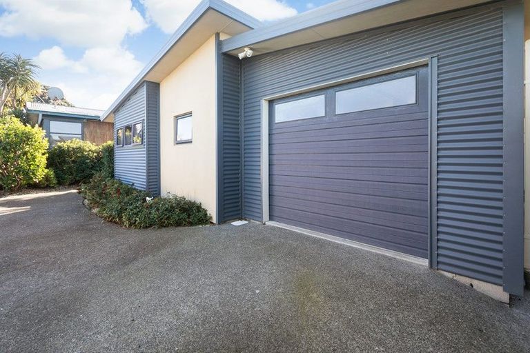 Photo of property in 13a Hillview Road, Waihi Beach, 3611