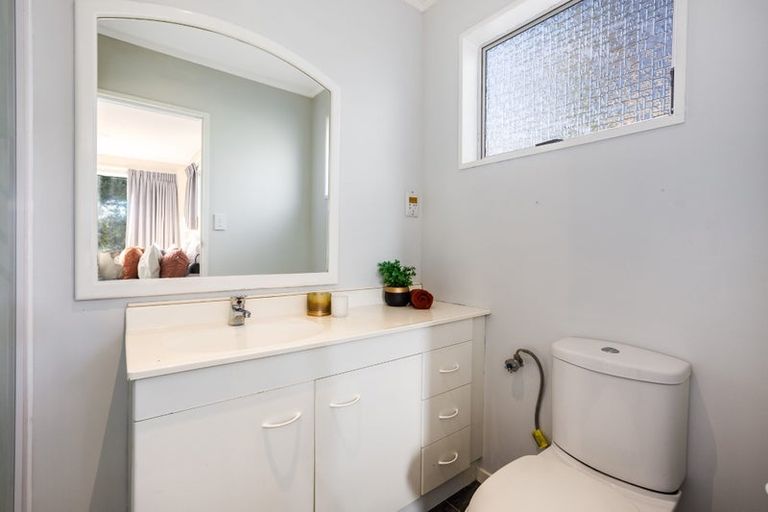 Photo of property in 15 Bowline Place, Whitby, Porirua, 5024