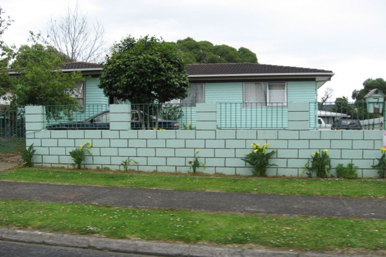 Photo of property in 7 Avro Place, Mangere, Auckland, 2022