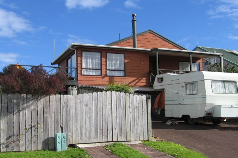 Photo of property in 1 Carmen Terrace, Snells Beach, 0920