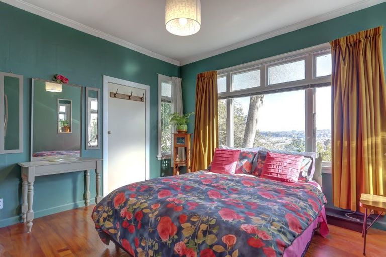 Photo of property in 11 Hipango Terrace, Durie Hill, Whanganui, 4500
