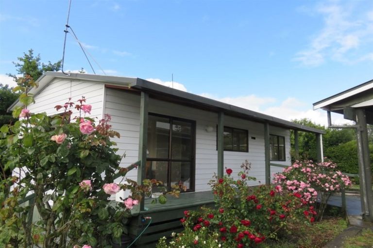 Photo of property in 42 Darby Street, Geraldine, 7930