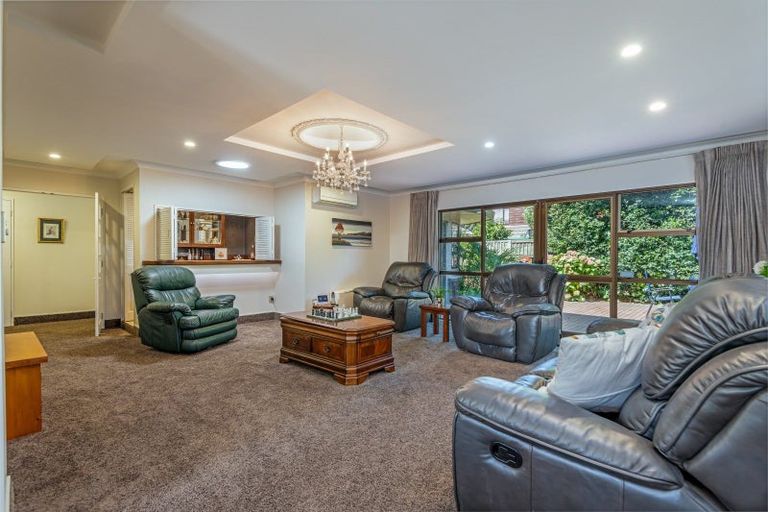 Photo of property in 99 Waterloo Crescent, Hokowhitu, Palmerston North, 4410