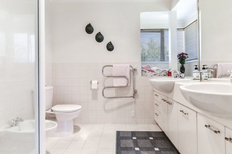 Photo of property in 1074 River Road, Queenwood, Hamilton, 3210