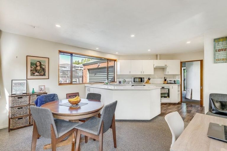 Photo of property in 2/35 Cutts Road, Russley, Christchurch, 8042