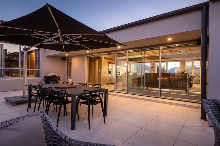 Photo of property in 1 Advance Terrace, Arrowtown, 9302